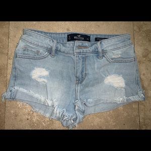 Hollister low-rise shorts